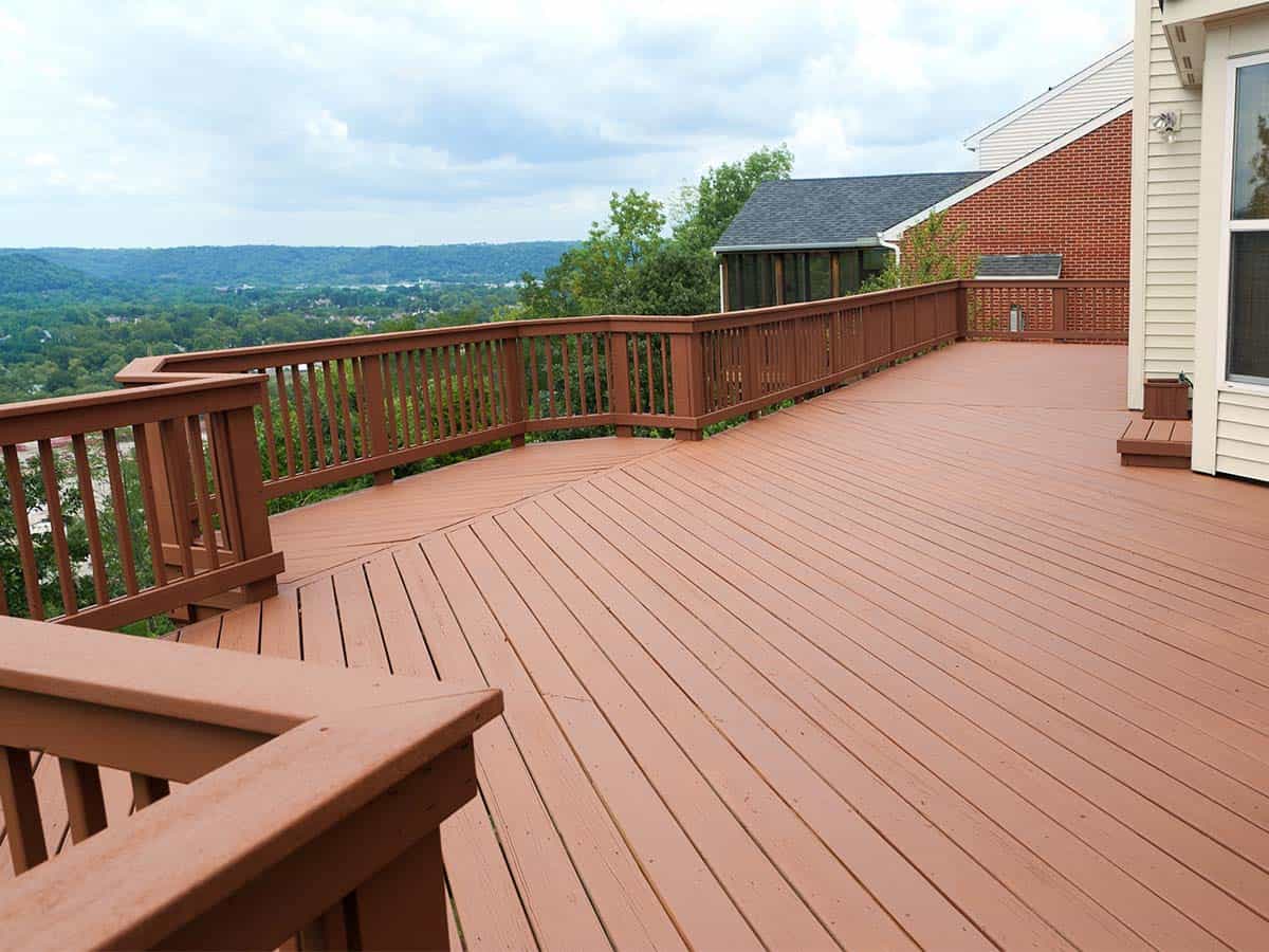 Azek Decking Feature Image
