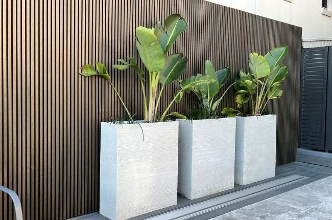 Castellation cladding privacy screen